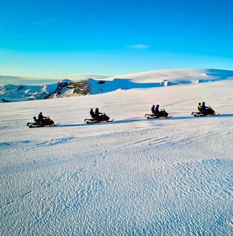 Reykjavik: Langjökull Glacier Snowmobiling with transfer